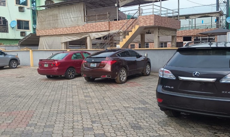 Enjoy Free Wifi, Swimming Pool and safe parking space.